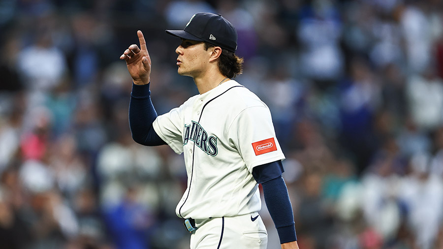 Seattle Mariners Bryan Woo...