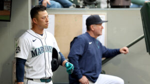 What Morosi makes of Mariners’ usage of Rob Refsnyder