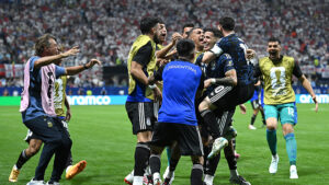 Argentina rallies past England 2-1 to reach World Cup final