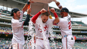 Twins come to Seattle riding wave of momentum