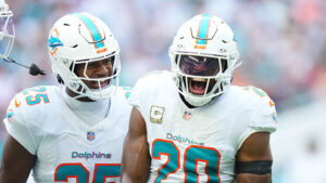 Former Seahawks LB Jordyn Brooks signs extension with Miami