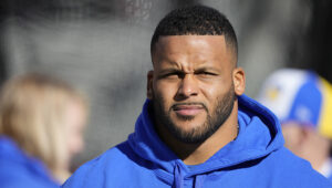 Aaron Donald ends retirement and returns to Rams
