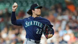 Mariners Injuries: Latest on Bryan Woo, J.P. Crawford