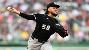 Luis Castillo’s White Sox debut comes in 13-inning slugfest