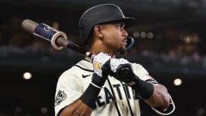 Stacy: As M’s honor greats, can current stars get going?