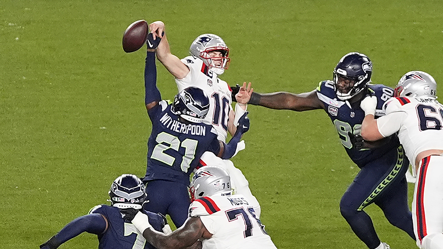 Seattle Seahawks Devon Witherspoon blitz 2026 Super Bowl...