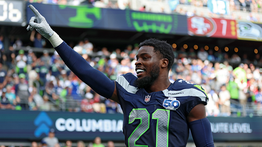 Seattle Seahawks Devon Witherspoon points 49ers 2025...
