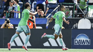 Joveljić scores twice in debut as Sounders draw 2-2 with Fire