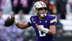 UW Huskies ranked No. 17 in AP preseason Top 25 poll
