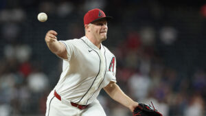 Former M’s closer Paul Sewald lands back in AL on waiver claim