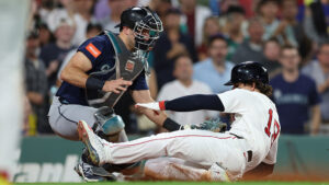 Red Sox come back to beat Mariners 9-8 in 10 innings