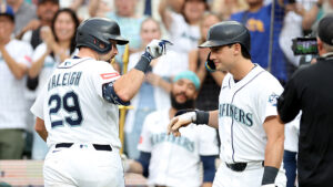 Recap: Cal Raleigh homers again as Mariners beat Phillies 4-1