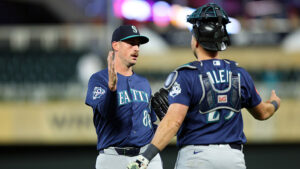 Mariners Roster Move: Key reliever back from long IL stint