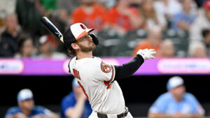 Report: Mariners to trade Orioles for OF Taylor Ward