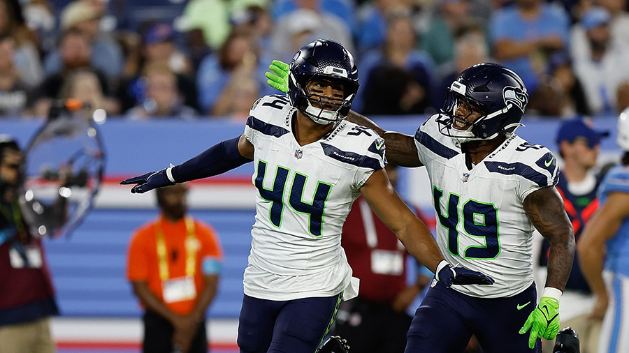 Seattle Seahawks Chazz Surratt preseason Tennessee Titans...