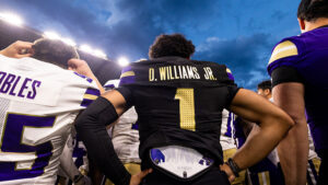 Demond Williams Jr. seamlessly leading UW Huskies after awkward near-departure