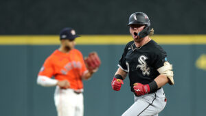 White Sox sweep Astros out of playoffs with 7-3 win