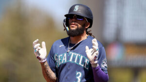 Has J.P. Crawford made the case for a Mariners return in ’27?