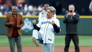 Rick Rizzs Road: Issaquah to name street after voice of Mariners