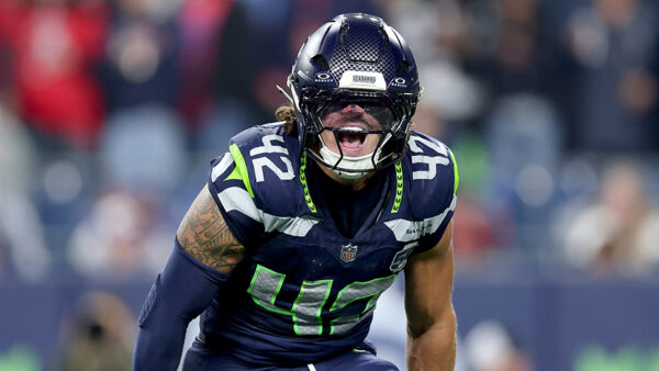 Seattle Seahawks Drake Thomas celebrates 2025 game