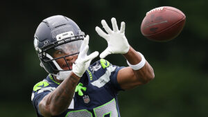 Montorie Foster Jr. tells parents he made Seahawks’ roster in ‘Hard Knocks’ clip