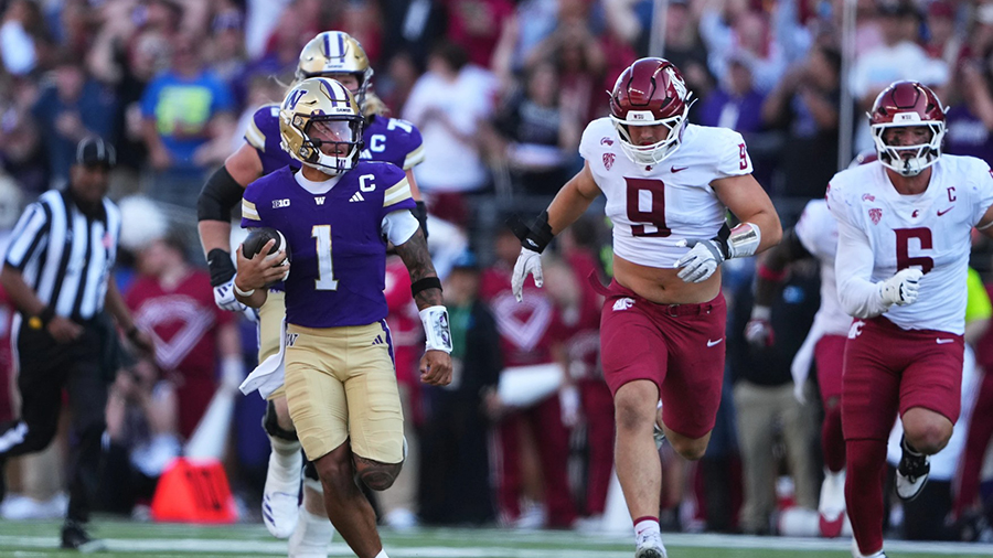 UW Huskies Demond Williams Jr. scrambles WSU Cougars Apple Cup 2026...