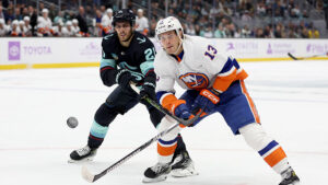 Former Seattle T-Birds star Mathew Barzal hurt on eve of Islanders camp