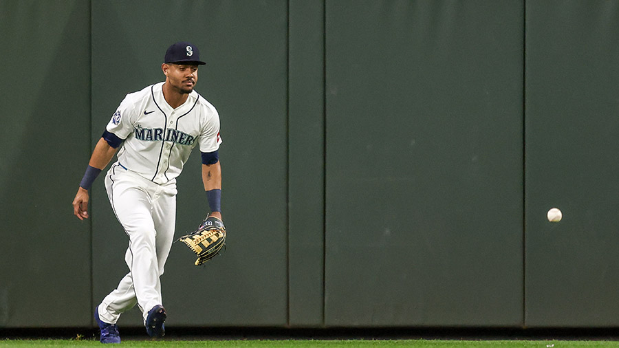 Mariners Alcs GM Hollander details what Seattle Mariners must do better in '27 ...
