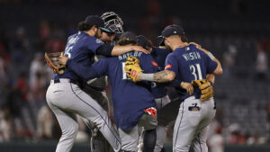 Dipoto: Mariners players pointed out things ‘abandoned’ in 2026