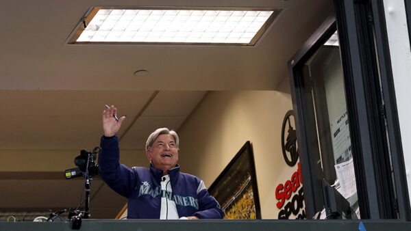 Seattle Mariners Rick Rizzs retire final inning