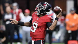 Former UW star Michael Penix Jr. sustains rib injury in SNF loss
