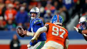 Seahawks’ rocky start is similar to the last defending champ