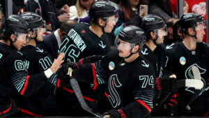 Kraken beat Red Wings 4-3 for wild shootout win