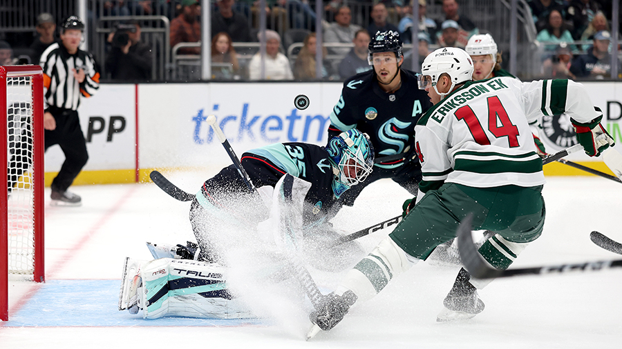 Wild score in opening minute, roll past Kraken 5-1