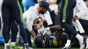 Seahawks DL Leonard Williams’ injury ‘doesn’t look serious’