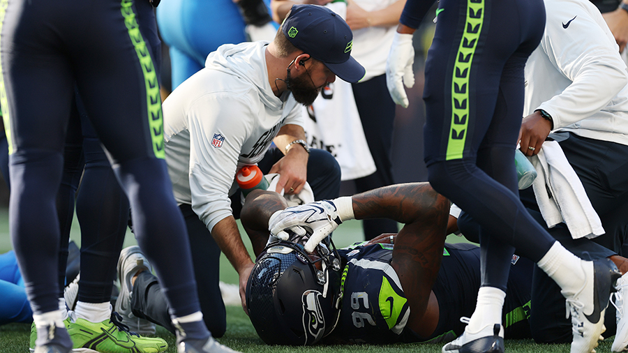 Seahawks DL Leonard Williams’ injury ‘doesn’t look serious’