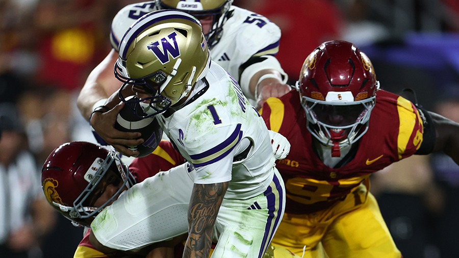 UW Huskies Demond Williams sacked USC 2026...