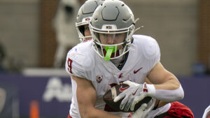 High-flying Oregon State races past WSU Cougars 48-30