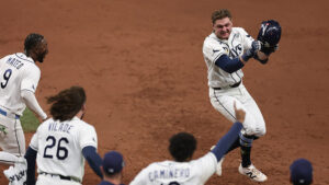 Former M’s IF Ben Williamson keeps Rays alive with walk-off single in World Series