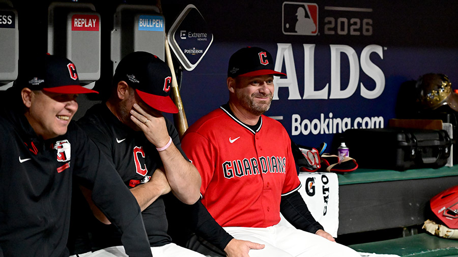 Guardians manager Stephen Vogt shoots down Mariners rumors