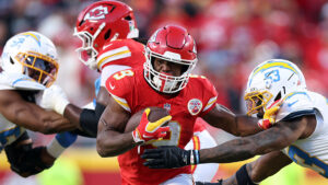 Chiefs star RB Kenneth Walker III downplays his return to Seattle
