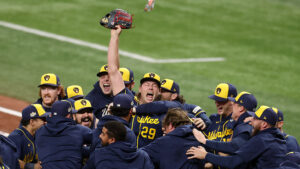 Milwaukee Brewers, originally the Seattle Pilots, beat Rays for 1st World Series title