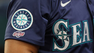 Mariners reportedly hire new hitting coach as manager search continues