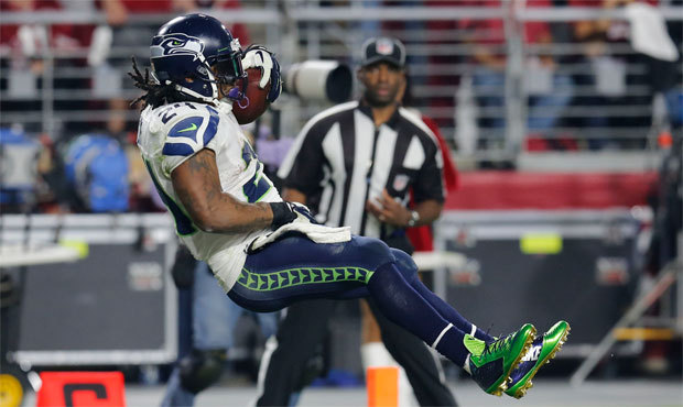 Marshawn Lynch punctuated Seattle’s 35-6 win over Arizona with another epic touchdown run. (A...