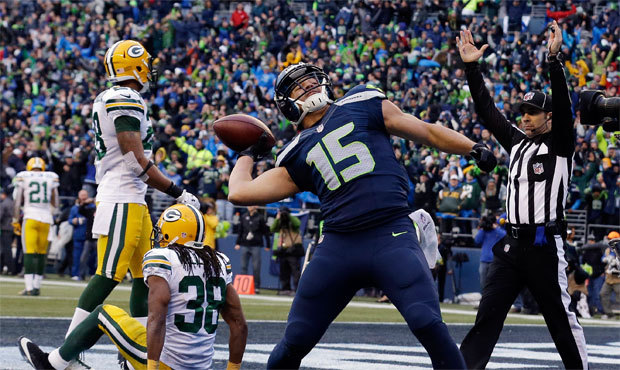Jermaine Kearse stands to make $2.356 million in 2015 after receiving a second-round tender. (AP)...
