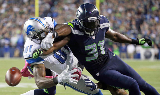 Kam Chancellor forced fumble, missed officials' call help Seahawks