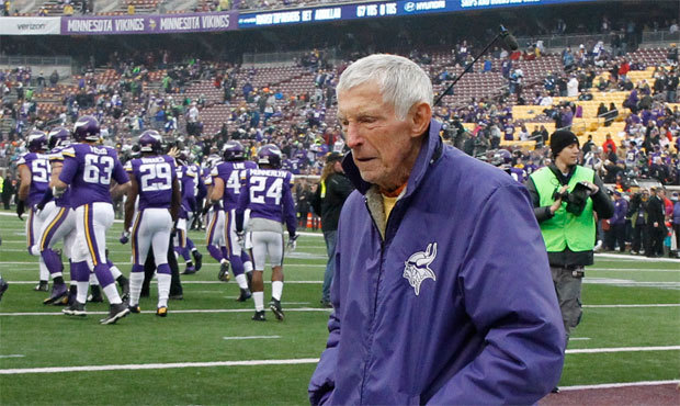 Pete Carroll reunited Sunday with Jerry Burns (pictured) and Bud Grant, whom he once worked under. ...