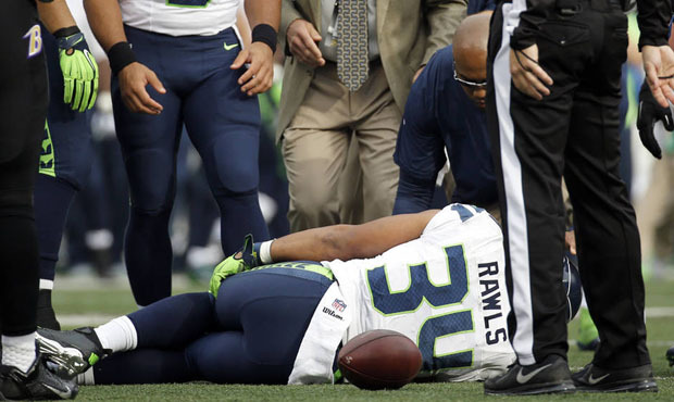 A broken ankle on Sunday ended Seahawks running back Thomas Rawls’ breakout rookie season. (A...