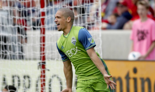 Osvaldo Alonso was key in the Sounders' big 2-1 victory over Cascadia rival Vancouver. (AP)...