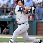 Seattle Mariners Dae Ho Lee (10) swings and misses during the seventh inning of a baseball game against the Texas Rangers, Monday, April 4, 2016, in Arlington, Texas. Texas won 3-2. Lee made is his MLB debut after spending 15 years playing professionally in Korea and Japan. (AP Photo/Brandon Wade)